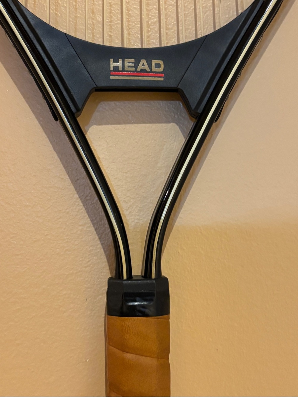 HEAD Tournament Champion Red Tennis Racket with Cover - Picture 3 of 13